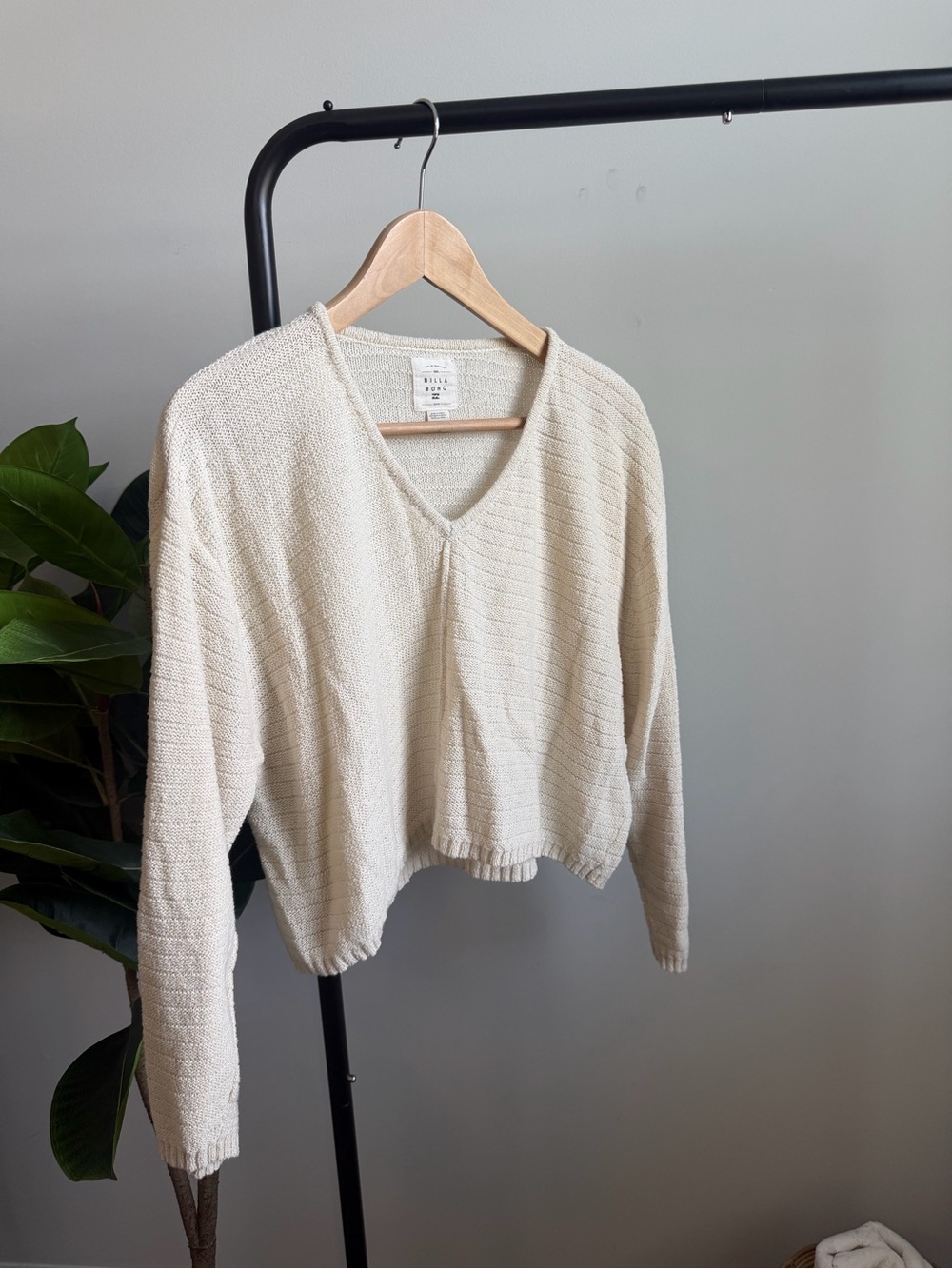 Billabong Cream V-Neck Textured Cropped Sweater